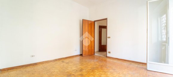 Квартира с 3 комнатами в Рим, Италия № 35970 24