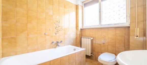 Квартира с 3 комнатами в Рим, Италия № 35970 18