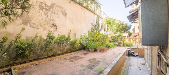 Квартира с 3 комнатами в Рим, Италия № 35970 27