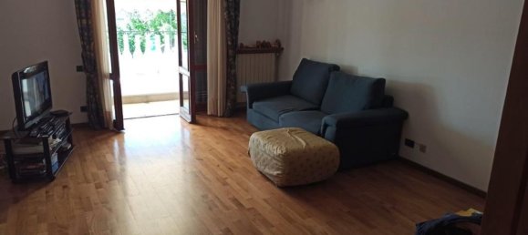 5 rooms Apartment in Massa, Italy No. 89501 3