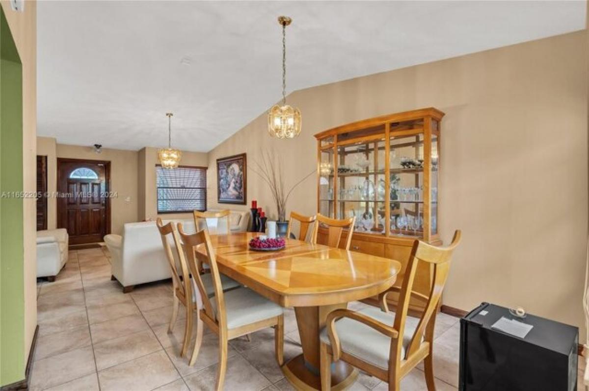 3 bedrooms House in Miami, USA No. 270306