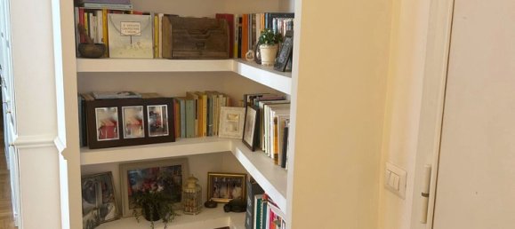 3 bedrooms Apartment in Rome, Italy No. 318470 20