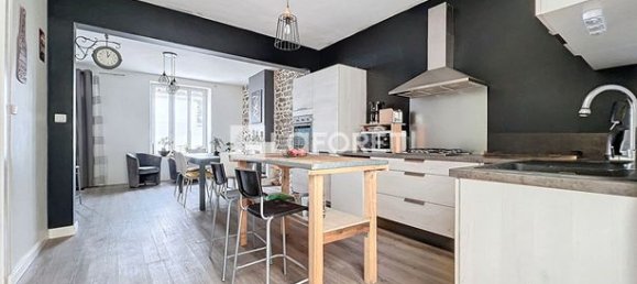 4 bedrooms House in Cholet, France No. 310092 4