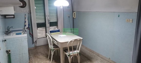 Casa de 10 divisões em Lucca, Italy N.º 42746 9