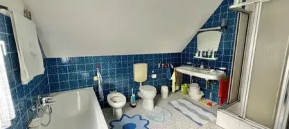 Дом с 7 комнатами в Майн-Кинциг, Германия № 142023 13