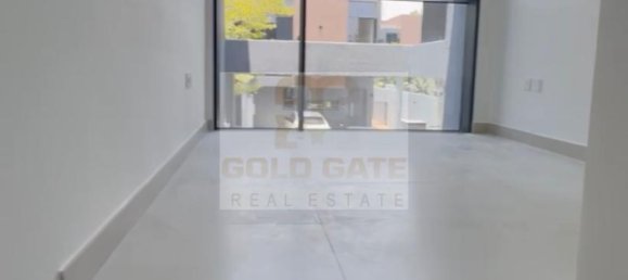 3 bedrooms Townhouse in Tilal City, UAE No. 28277 6