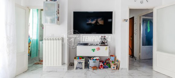 2-Zimmer Wohnung in Cormano, Italy, Nr. 274451 24