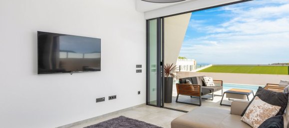 5 bedrooms Villa in Ciudad Quesada, Spain No. 184783 12