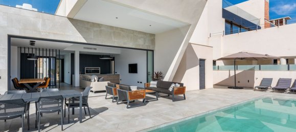 5 bedrooms Villa in Ciudad Quesada, Spain No. 184783 9