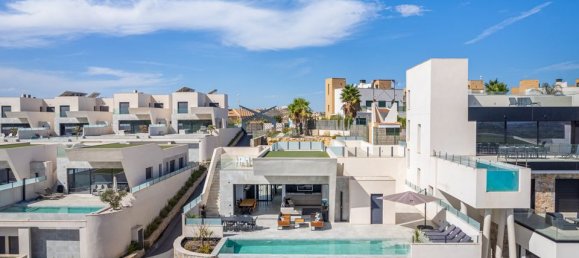 5 bedrooms Villa in Ciudad Quesada, Spain No. 184783 8