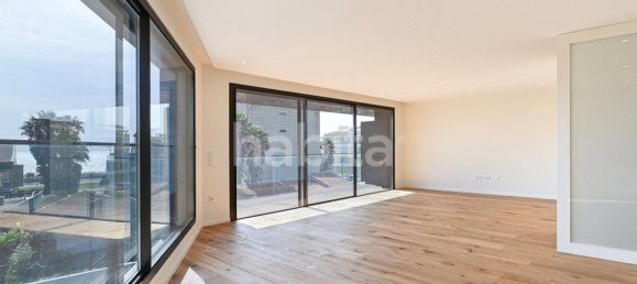 3 bedrooms Apartment in Sao Felix da Marinha, Portugal No. 111424 2