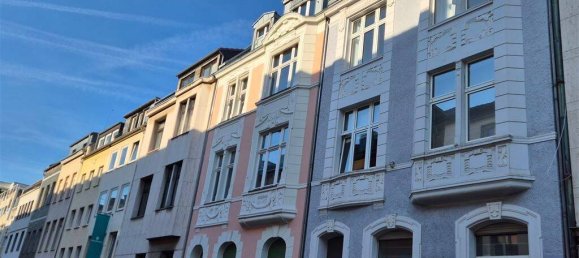 517m² Building in Cologne, Germany No. 371118 2