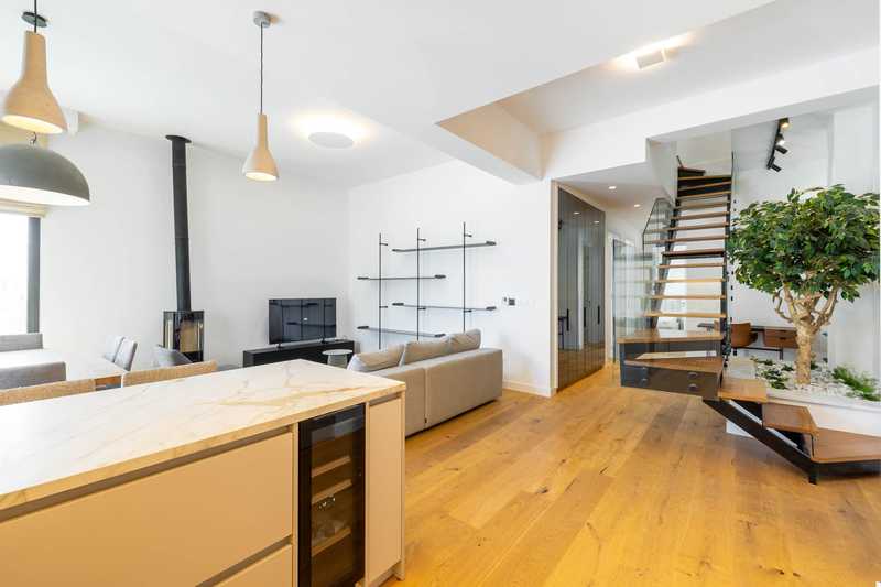 4 Schlafzimmer Penthouse in Agios Athanasios, Cyprus, Nr. 91148