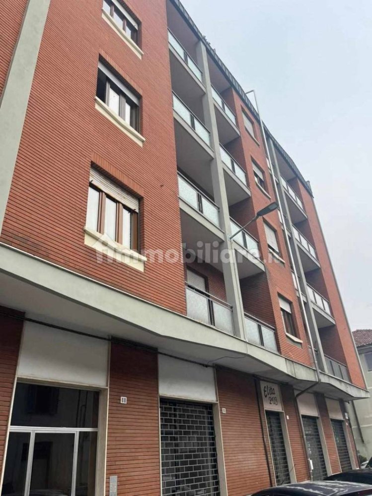 2 bedrooms Apartment in Alessandria, Italy No. 50862