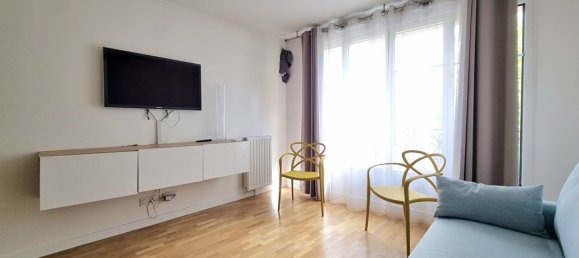 2 bedrooms Apartment in Le Raincy, France No. 350093 3