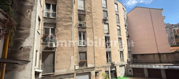 2 bedrooms Apartment in Milan, Italy No. 294610 10