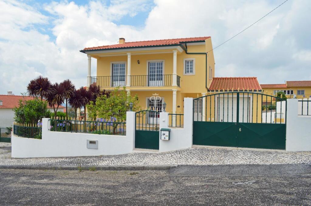 4 bedrooms Villa in Obidos, Portugal No. 351472