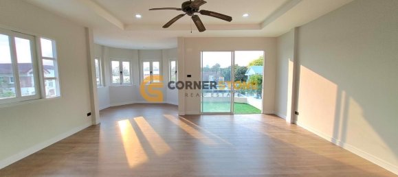 3 bedrooms Cafe / restaurant in Pattaya, Thailand No. 19473 11