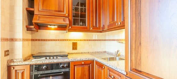 2غرفة شقة في Rome, Italy رقم 202130 11