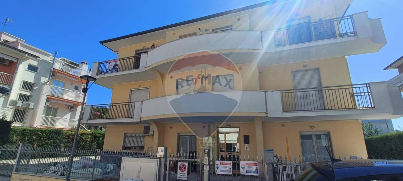 7غرفة شقة في Pineto, Italy رقم 104154