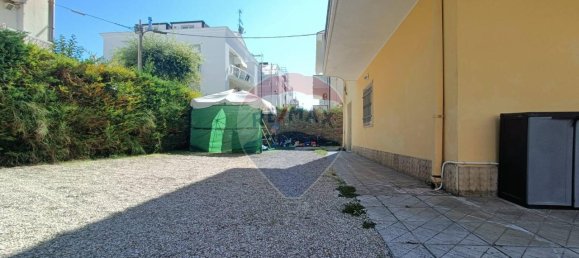 7غرفة شقة في Pineto, Italy رقم 104154 91