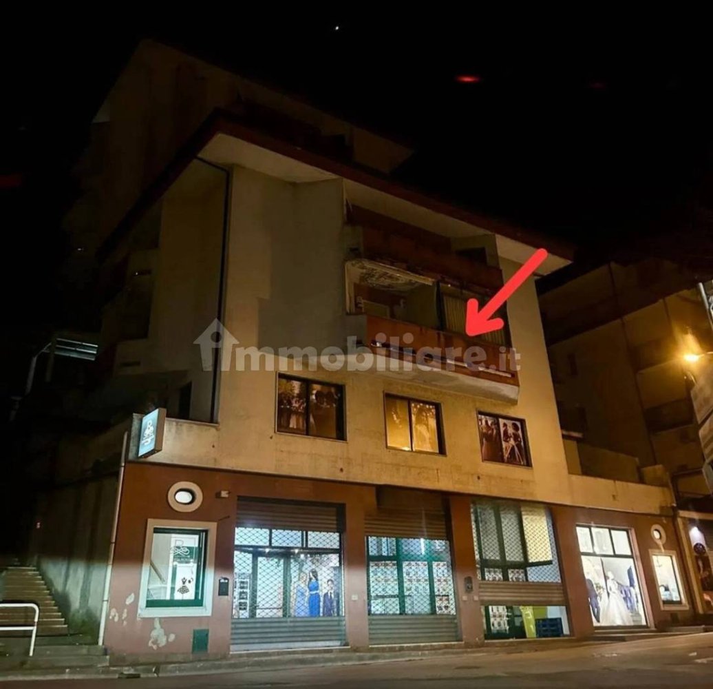 6 bedrooms Apartment in Lauria, Italy No. 67929