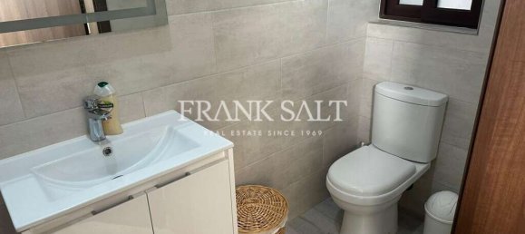 1 bedroom Penthouse in Victoria, Malta No. 6181 12