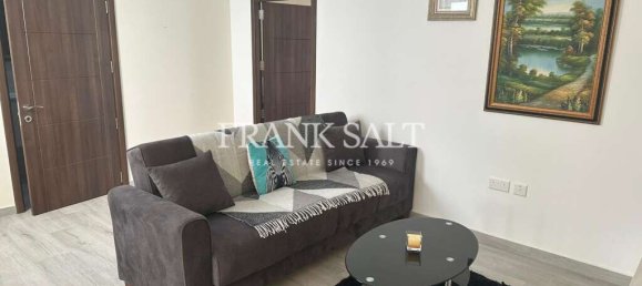 1 bedroom Penthouse in Victoria, Malta No. 6181 8