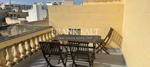 1 bedroom Penthouse in Victoria, Malta No. 6181 2