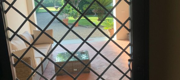 6 rooms House in Campi Bisenzio, Italy No. 271670 9