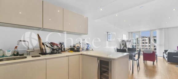 2 bedrooms Apartment in London, United Kingdom No. 4276 6