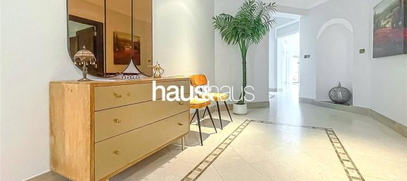 Villa de 4 dormitorios en Palm Jumeirah, UAE No. 100305 9