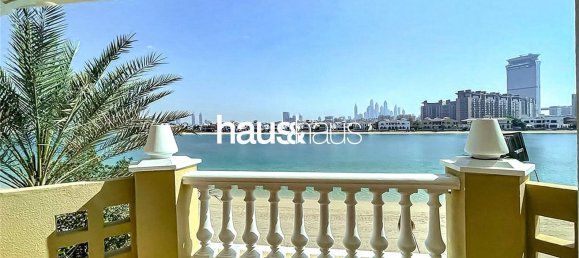 Villa de 4 dormitorios en Palm Jumeirah, UAE No. 100305 3