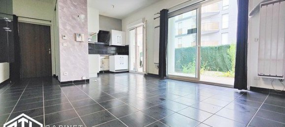 Apartamento de 1 dormitorio en Clichy-sous-Bois, France No. 142542 3