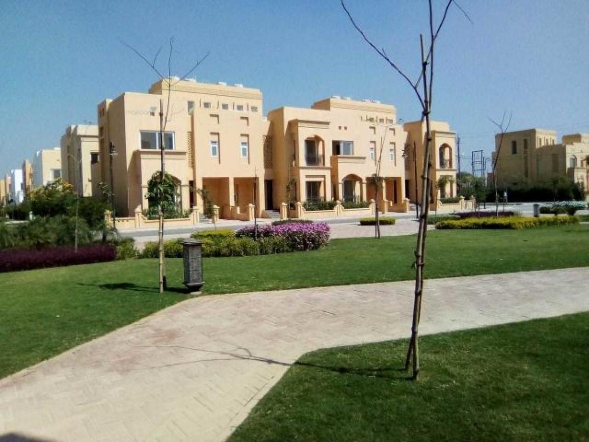 2 bedrooms House in Lucknow, India No. 51412