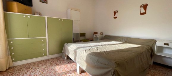 6 rooms House in Aviatico, Italy No. 179129 8
