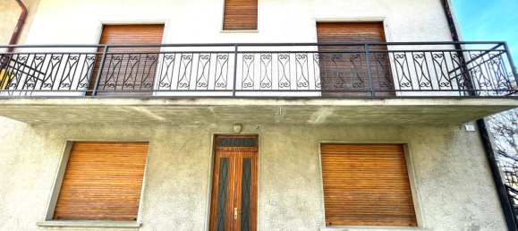 6 rooms House in Aviatico, Italy No. 179129 20