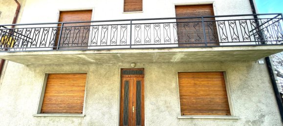 6 rooms House in Aviatico, Italy No. 179129 21