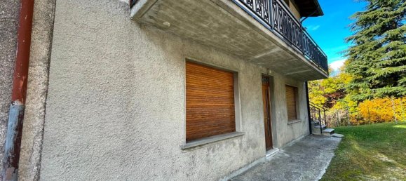 6 rooms House in Aviatico, Italy No. 179129 4