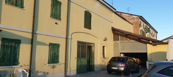 3-Zimmer Haus in Novi di Modena, Italy, Nr. 150989 2