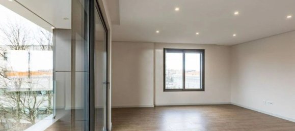 3 bedrooms Apartment in Porto, Portugal No. 105774 3