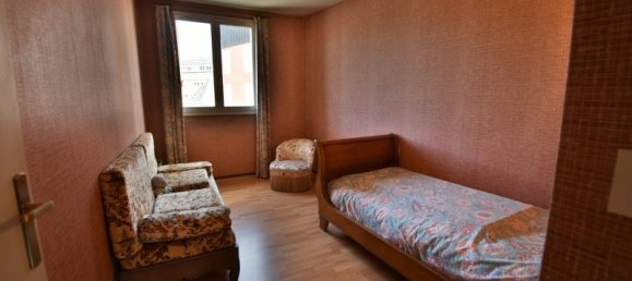 4 bedrooms Apartment in Chartres, France No. 41073 23