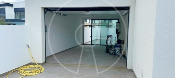 4 bedrooms Villa in Cascais, Portugal No. 132523 15