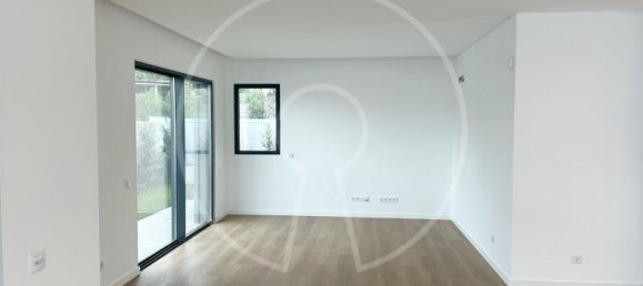 4 bedrooms Villa in Cascais, Portugal No. 132523 5