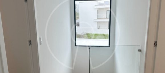 4 bedrooms Villa in Cascais, Portugal No. 132523 9