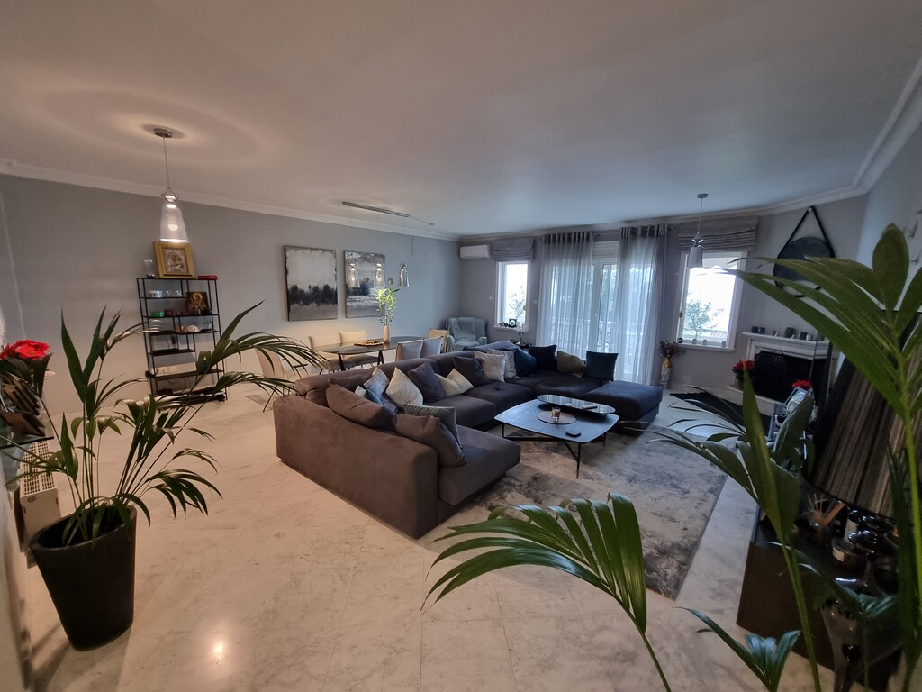 2 bedrooms Property in Panorama, Greece No. 52911