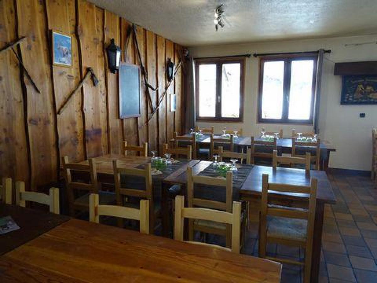 Офис 750м² в Валлуар, Франция № 20218