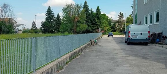 Entrepôt à Corridonia, Italy 600m² No. 74976 3