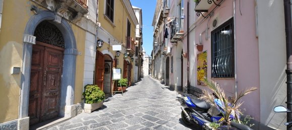 Apartamento de 3 dormitorios en Pizzo, Italy No. 114768 8