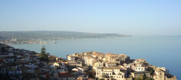 Apartamento de 3 dormitorios en Pizzo, Italy No. 114768 17